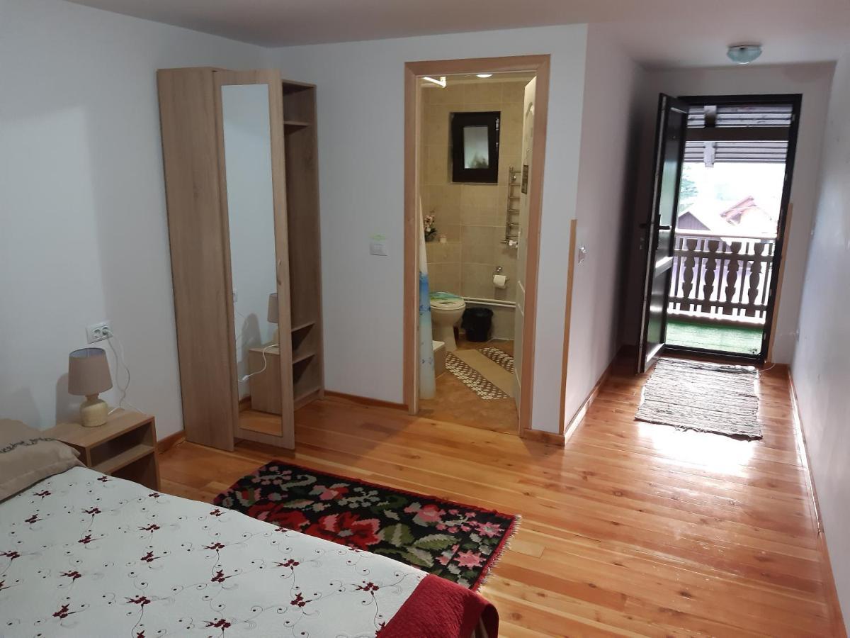 Casa Dintre Pini Villa Păltinoasa Kültér fotó